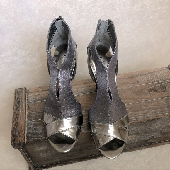 NEW Guess Gunmetal Silver Metallic Shimmering High Heel Peep Toe Stiletto Heels - Picture 3 of 16